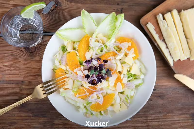 Salata od cikorije s narančom i cheddar sirom